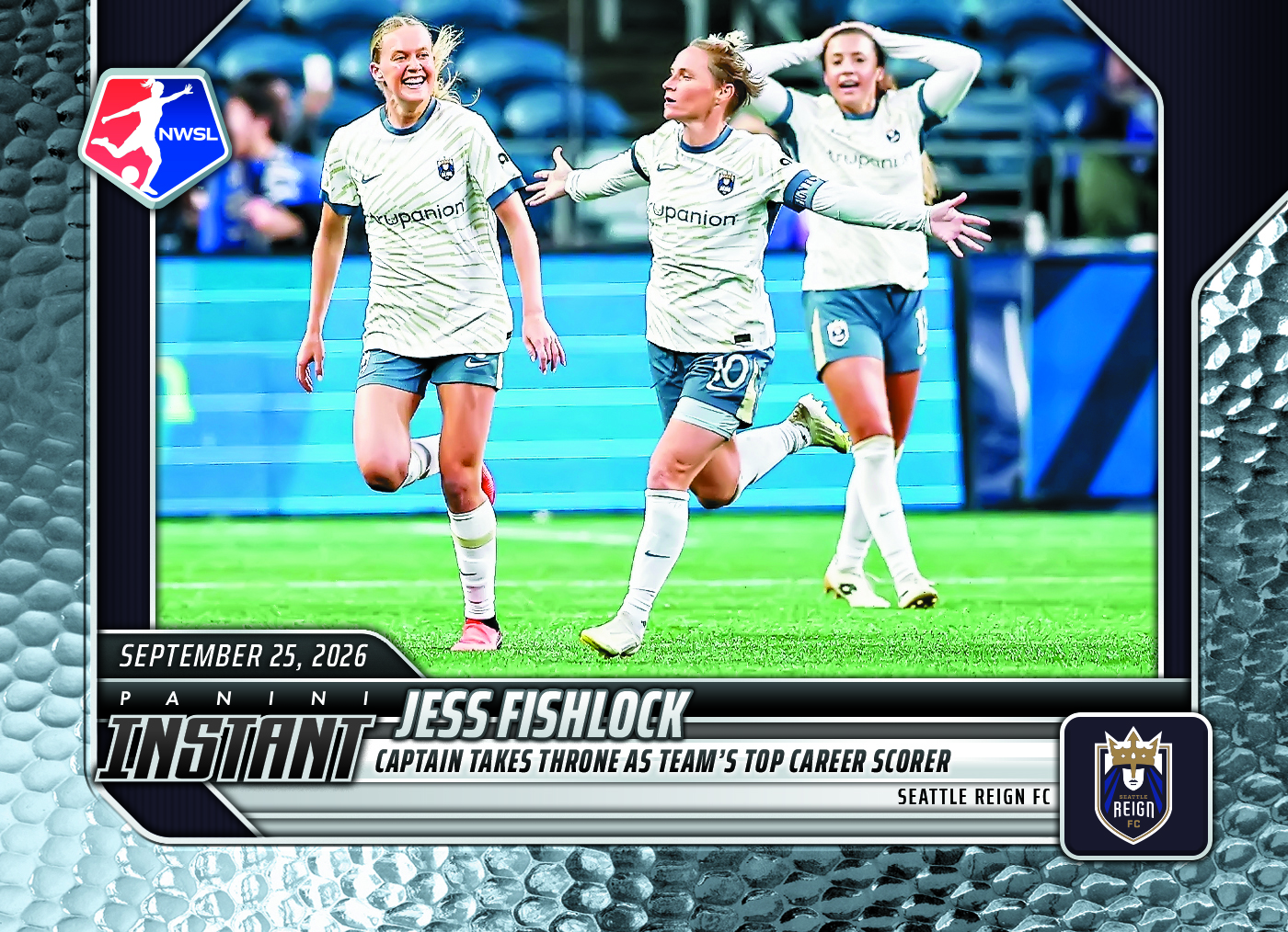 Detailed Image of Jess Fishlock - 2026 Panini Instant NWSL #186 - Metallic /5