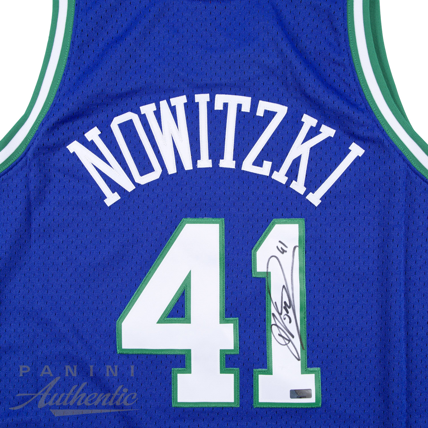 Dirk Nowitzki Signed Dallas Mavericks Mitchell & Ness Swingman Throwback  White NBA Jersey