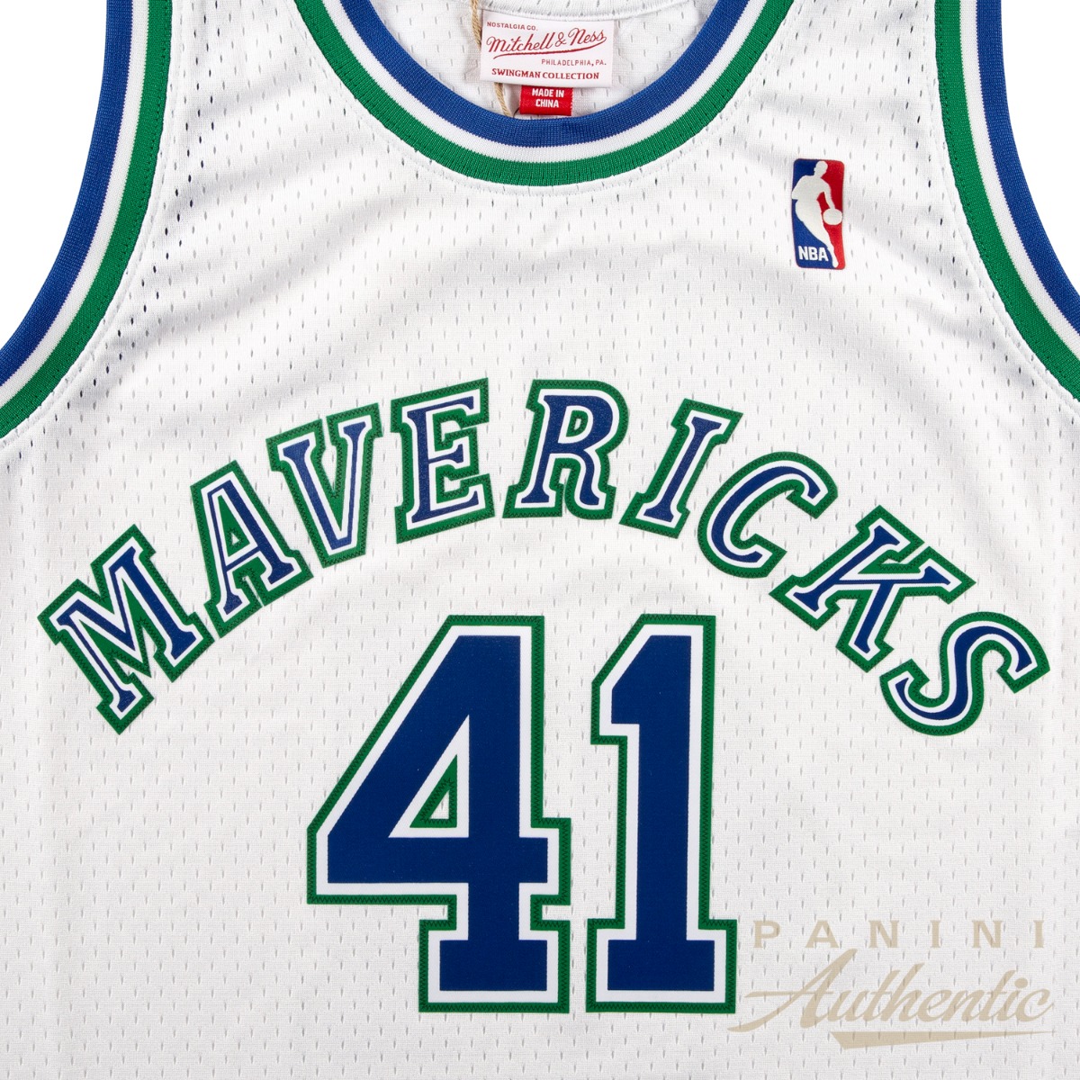 Autographed Dallas Mavericks Dirk Nowitzki Fanatics Authentic White Nike  1998 Swingman Jersey
