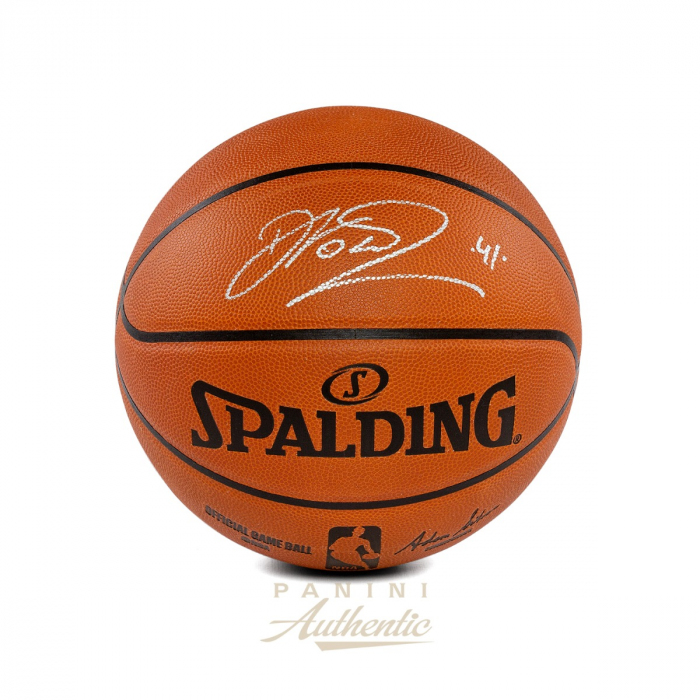 Product image for -Dirk Nowitzki Autographed